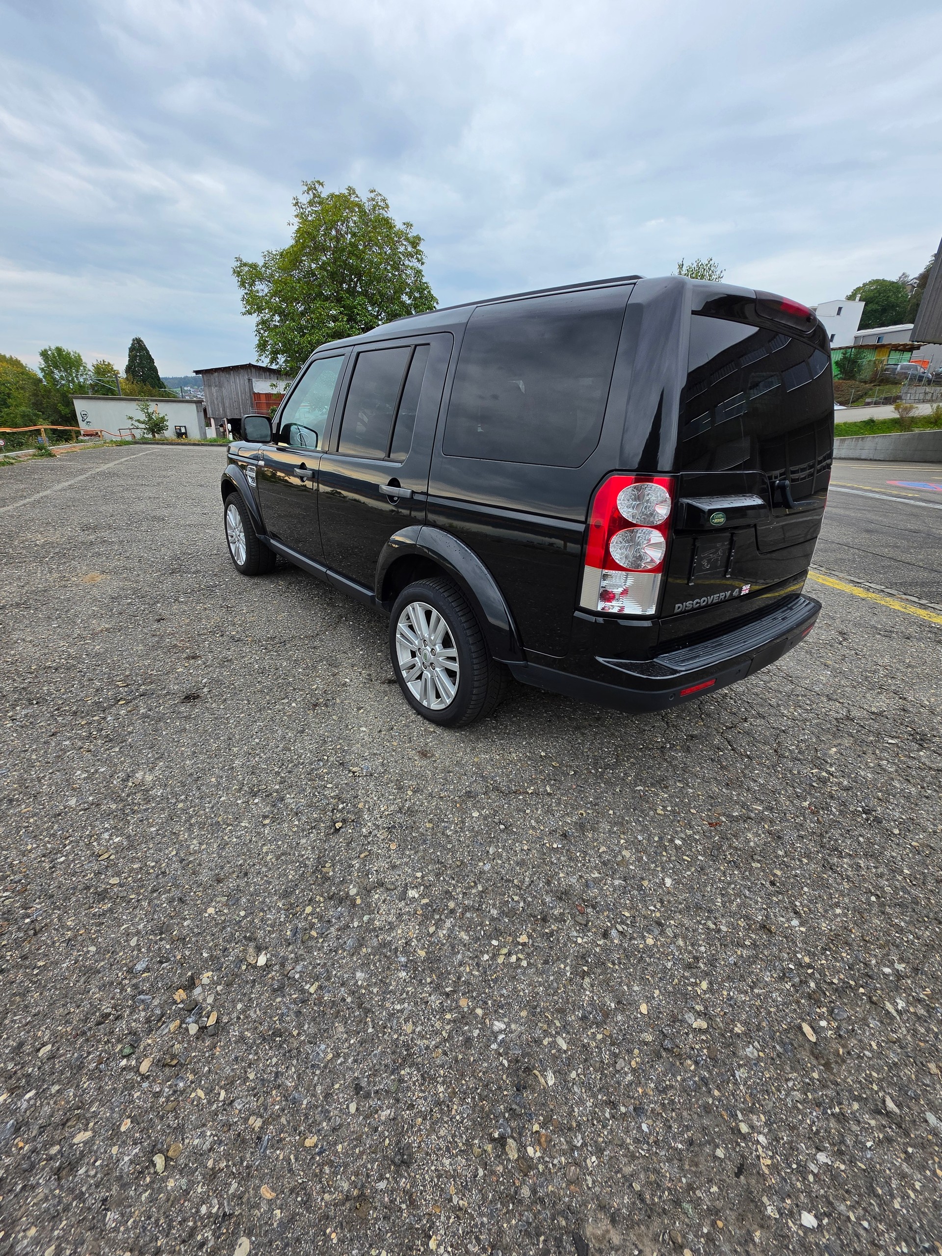LAND ROVER Discovery 3.0 TDV6 HSE Automatic-image-5