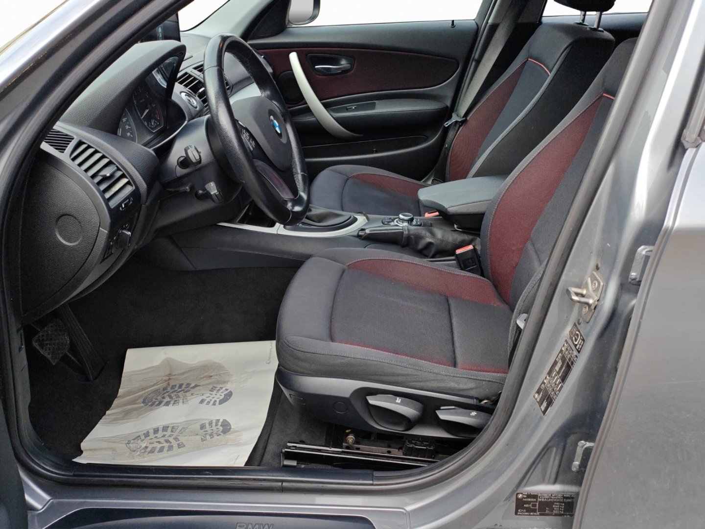 BMW 116i Steptronic (Véhicule Suisse · Expertise du jour · Garantie)-image-9