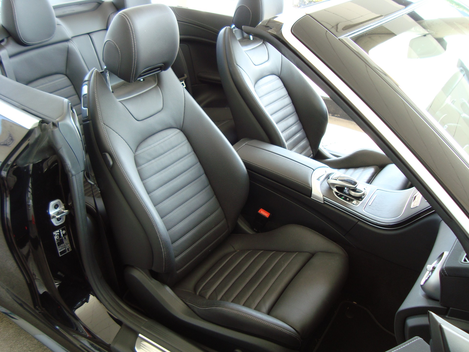 MERCEDES-BENZ C 43 Cabriolet AMG 4Matic 9G-Tronic-image-11