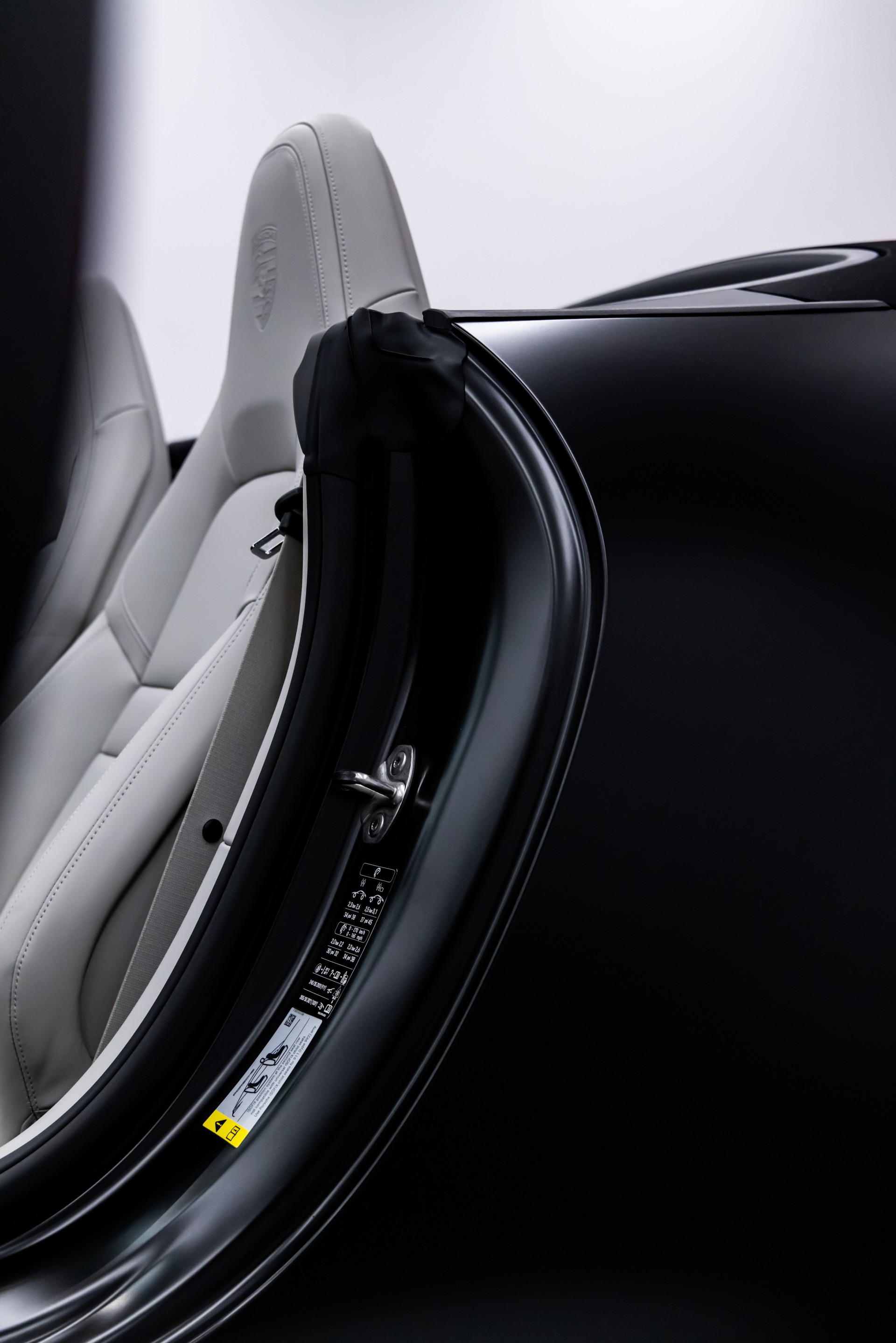 PORSCHE 911 Carrera 4S Cabriolet PDK-image-7