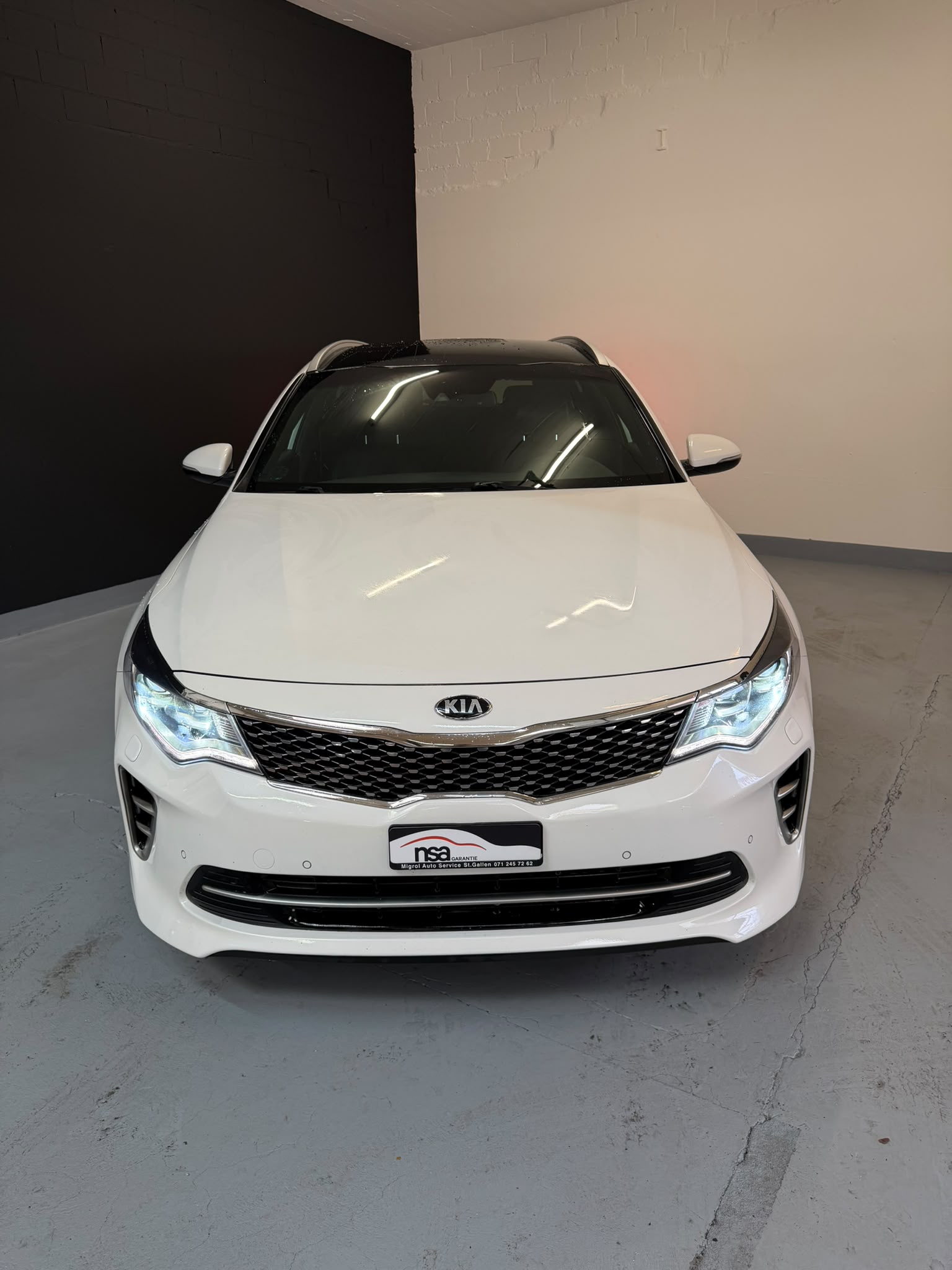 KIA Optima SW 1.7 CRDi Style GT Line DCT-image-1