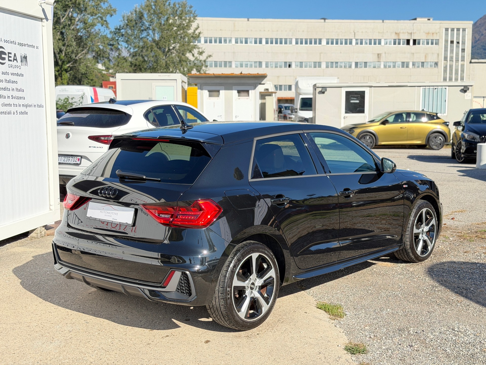 AUDI A1 Sportback 30 TFSI S Line Attraction S-tronic-image-4