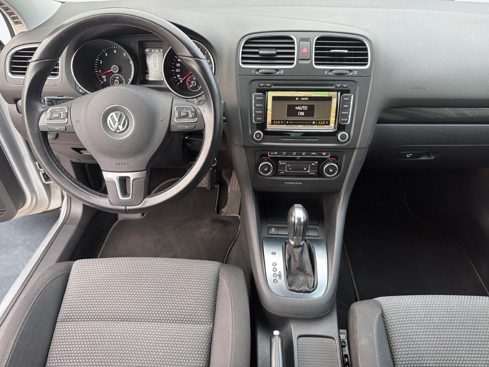 VW Golf VI 1.4 TSI 122 Team DSG-image-8