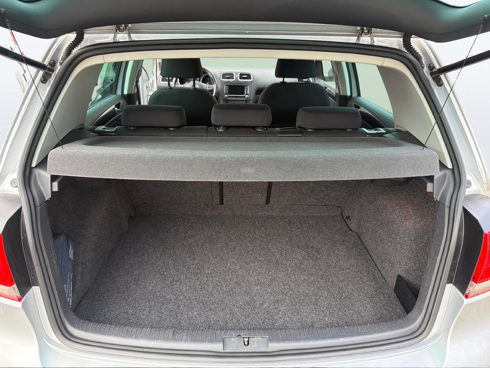 VW Golf VI 1.4 TSI 122 Team DSG-image-11
