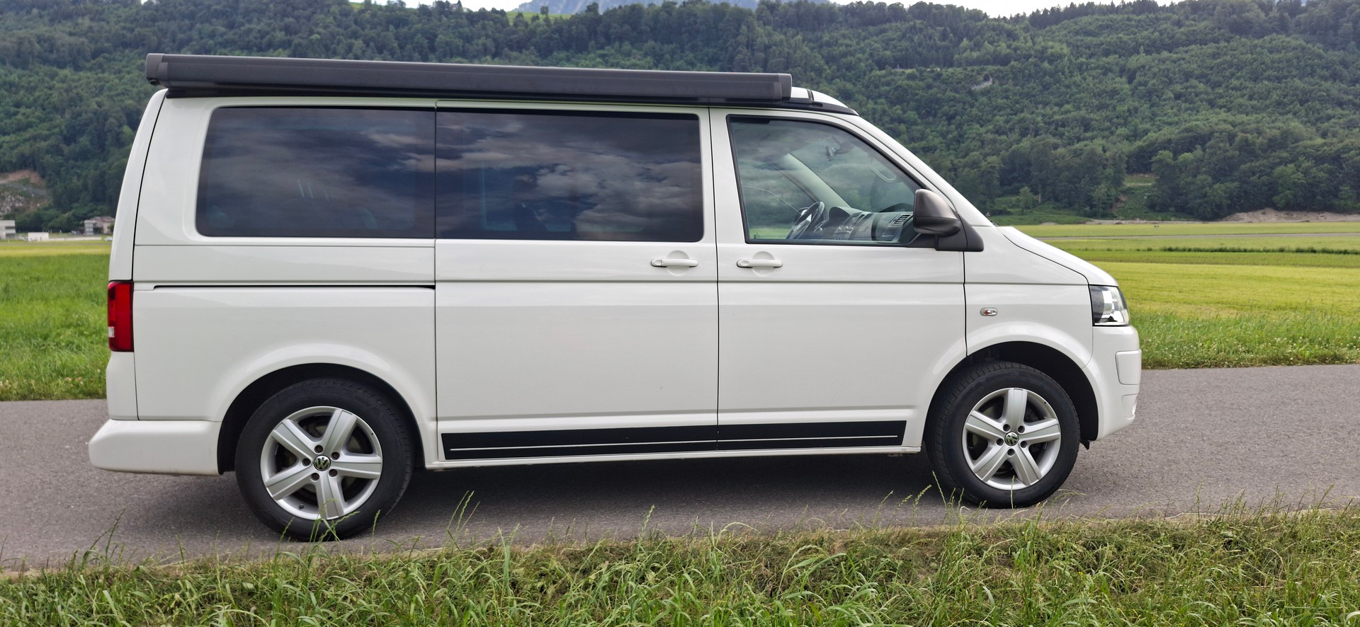 VW T5 California 2.0 TDI Beach DSG-image-3