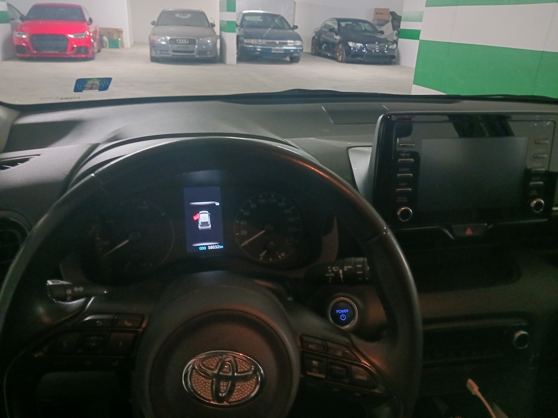 TOYOTA 1.5 VVT-i HSD Comfort-image-3