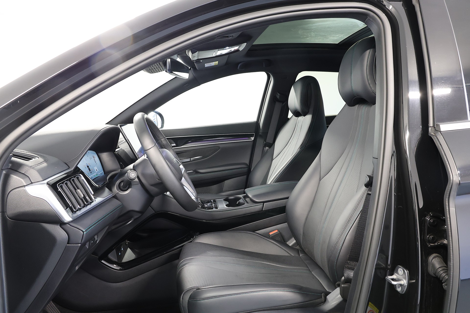 BYD Seal U DM-i Design AWD *CH-FAHRZEUG* *SOFORT VERFÜGBAR*-image-6