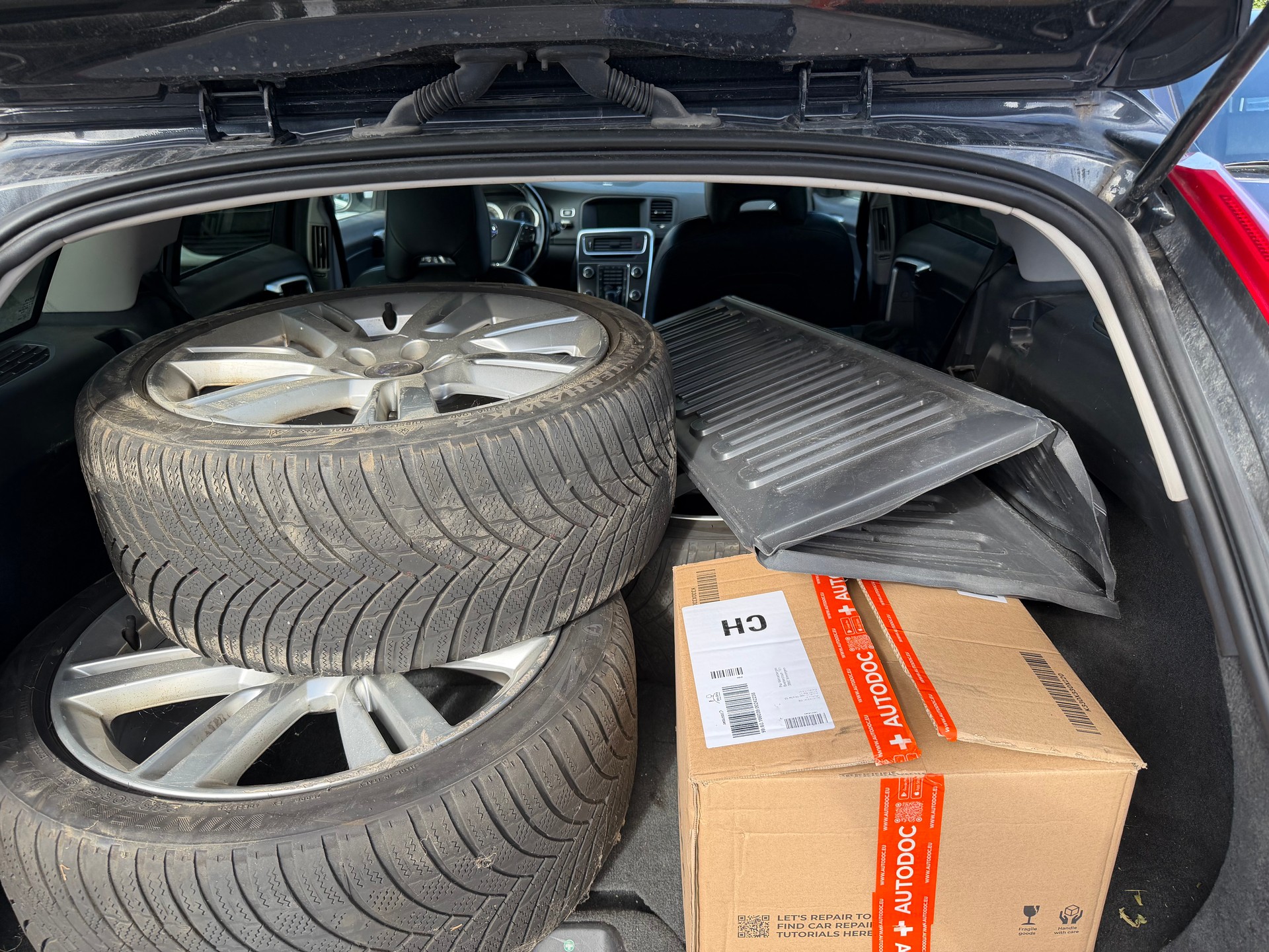 VOLVO V60 D5 AWD Geartronic-image-6
