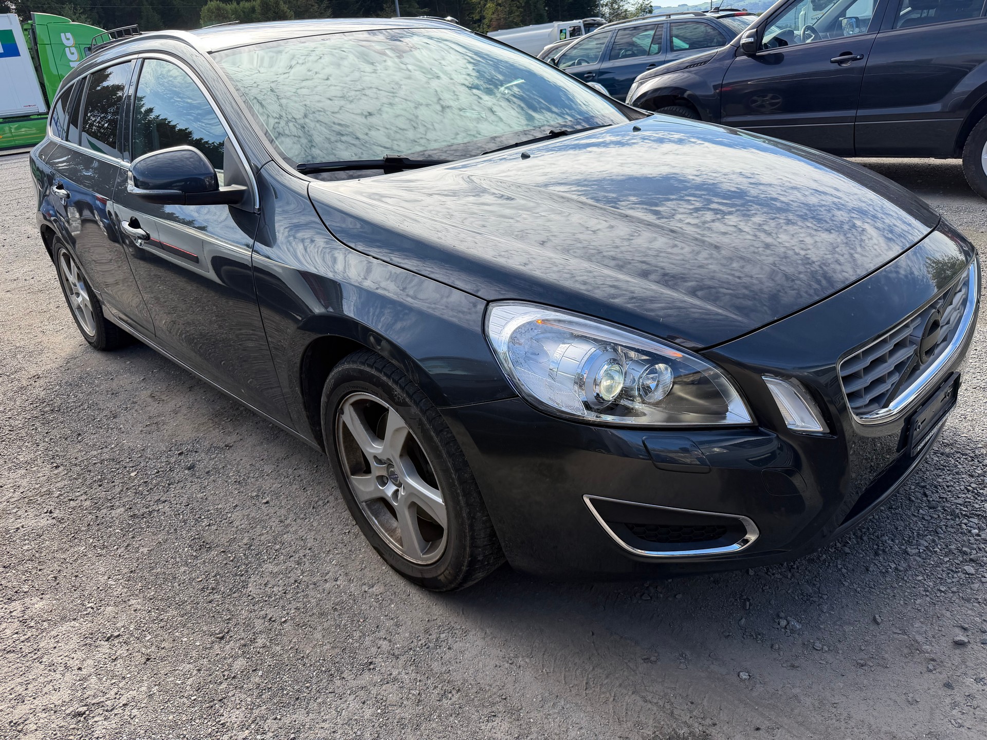 VOLVO V60 D5 AWD Geartronic-image-3