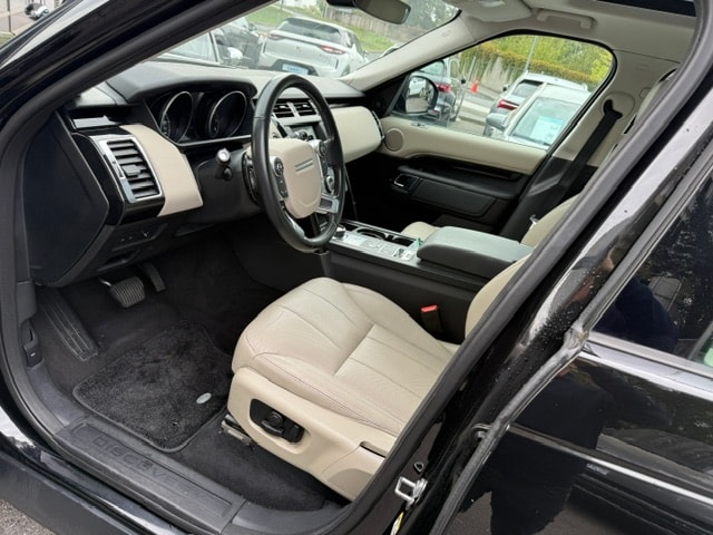LAND ROVER Discovery 3.0 Si6 SE Automatic-image-8