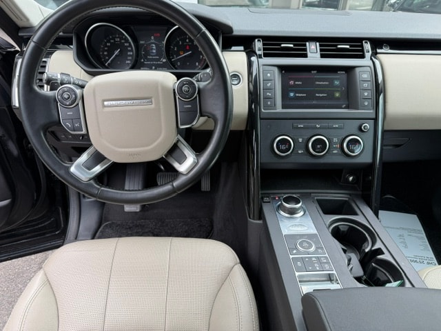 LAND ROVER Discovery 3.0 Si6 SE Automatic-image-9