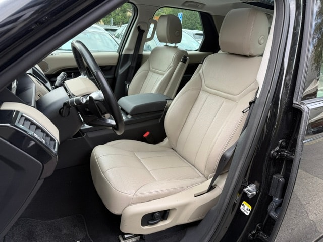 LAND ROVER Discovery 3.0 Si6 SE Automatic-image-7