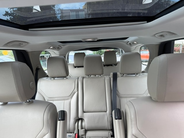 LAND ROVER Discovery 3.0 Si6 SE Automatic-image-13