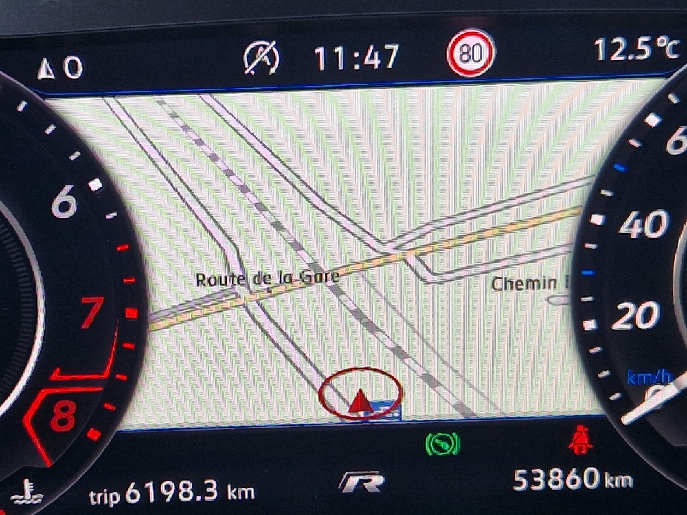 VW Golf " R " 300 CV-image-14