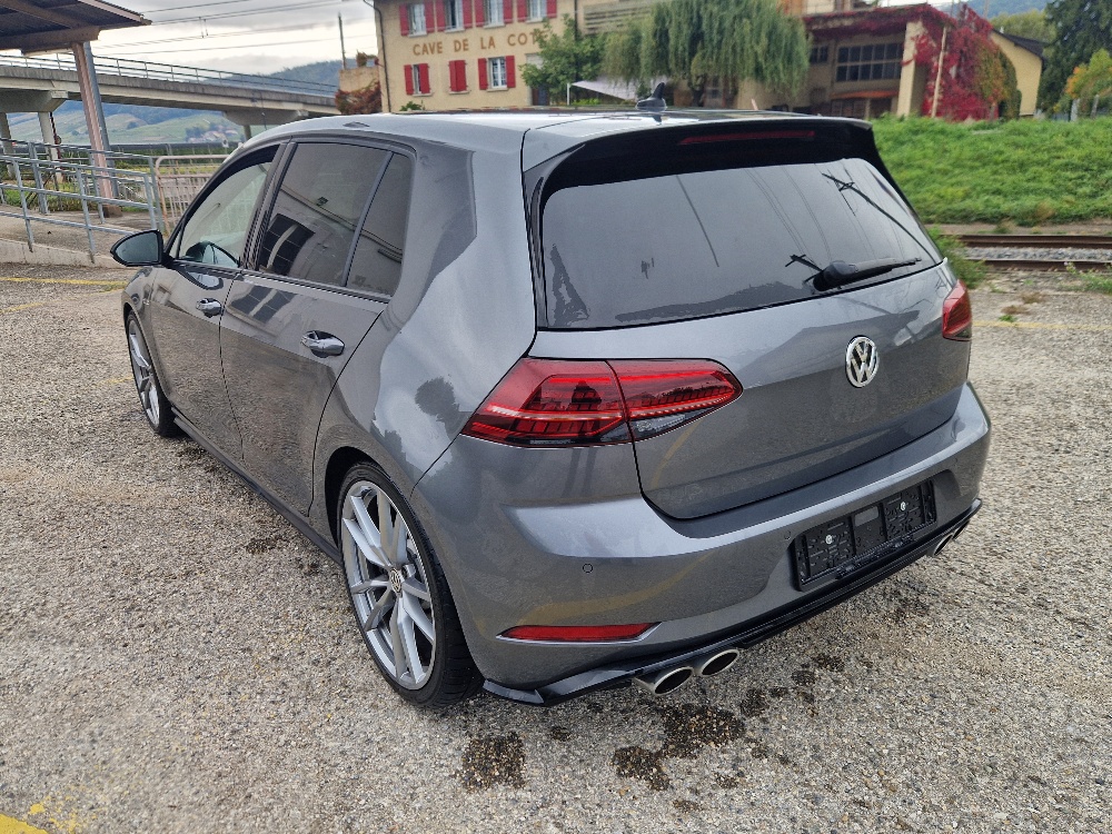 VW Golf " R " 300 CV-image-7