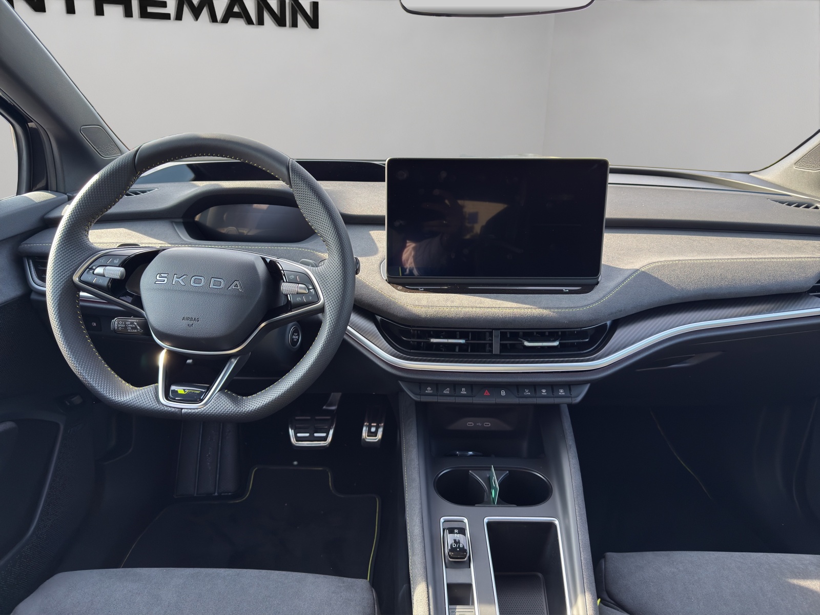 SKODA Elroq RS 4x4-image-9