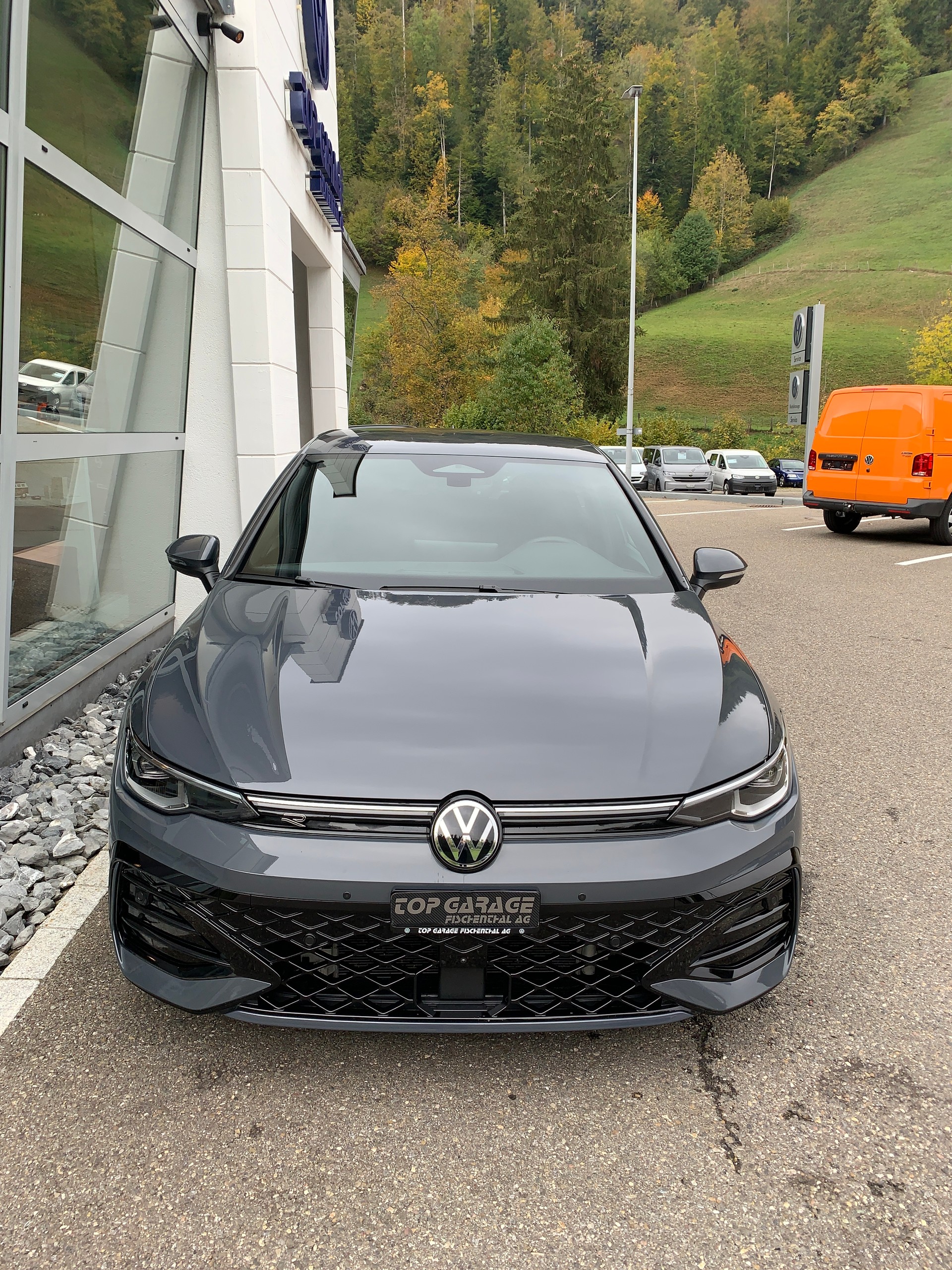 VW Golf 2.0 TSI R-Line DSG 4 Motion-image-1