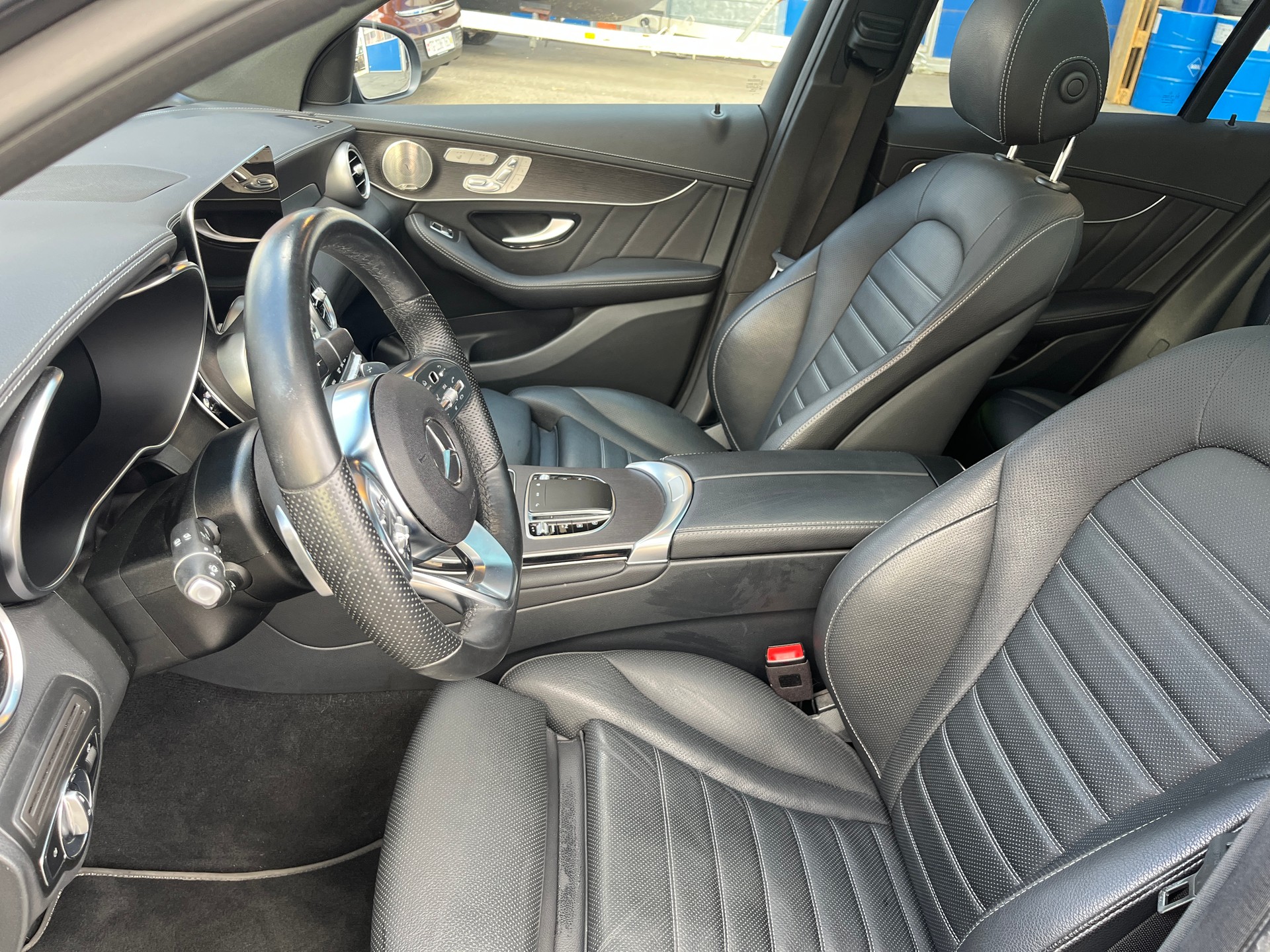 MERCEDES-BENZ GLC 300 d AMG Line 4m-image-7