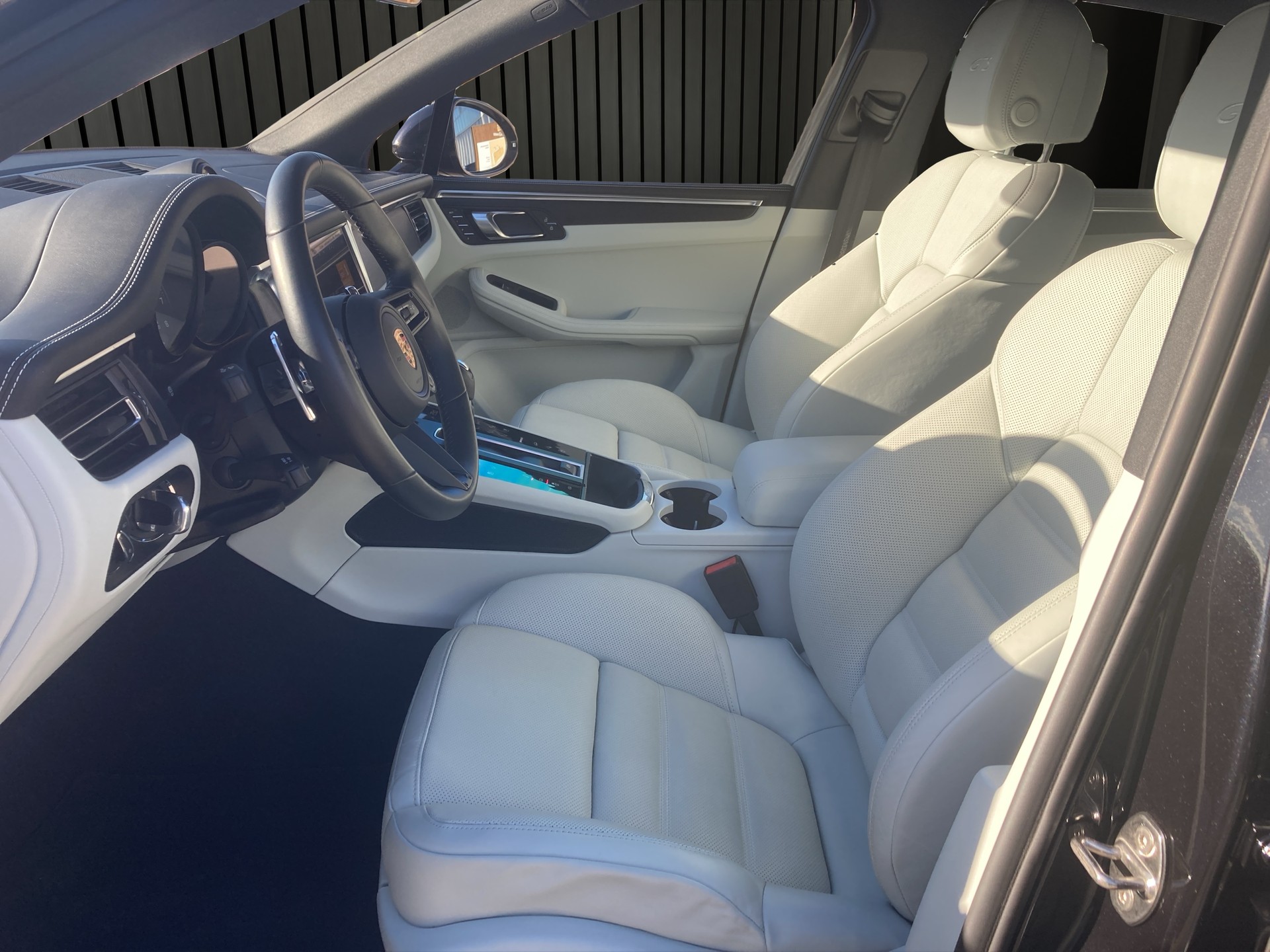 PORSCHE Macan 2.9 V6 GTS-image-9