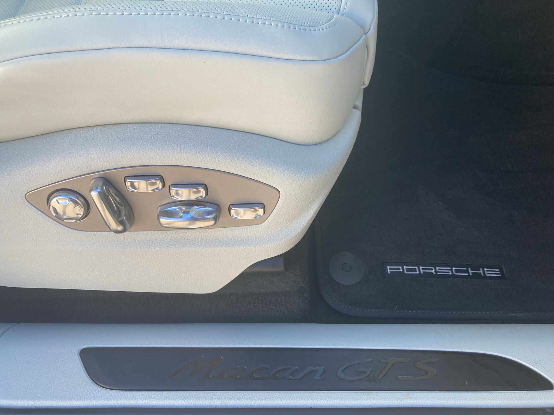 PORSCHE Macan 2.9 V6 GTS-image-21