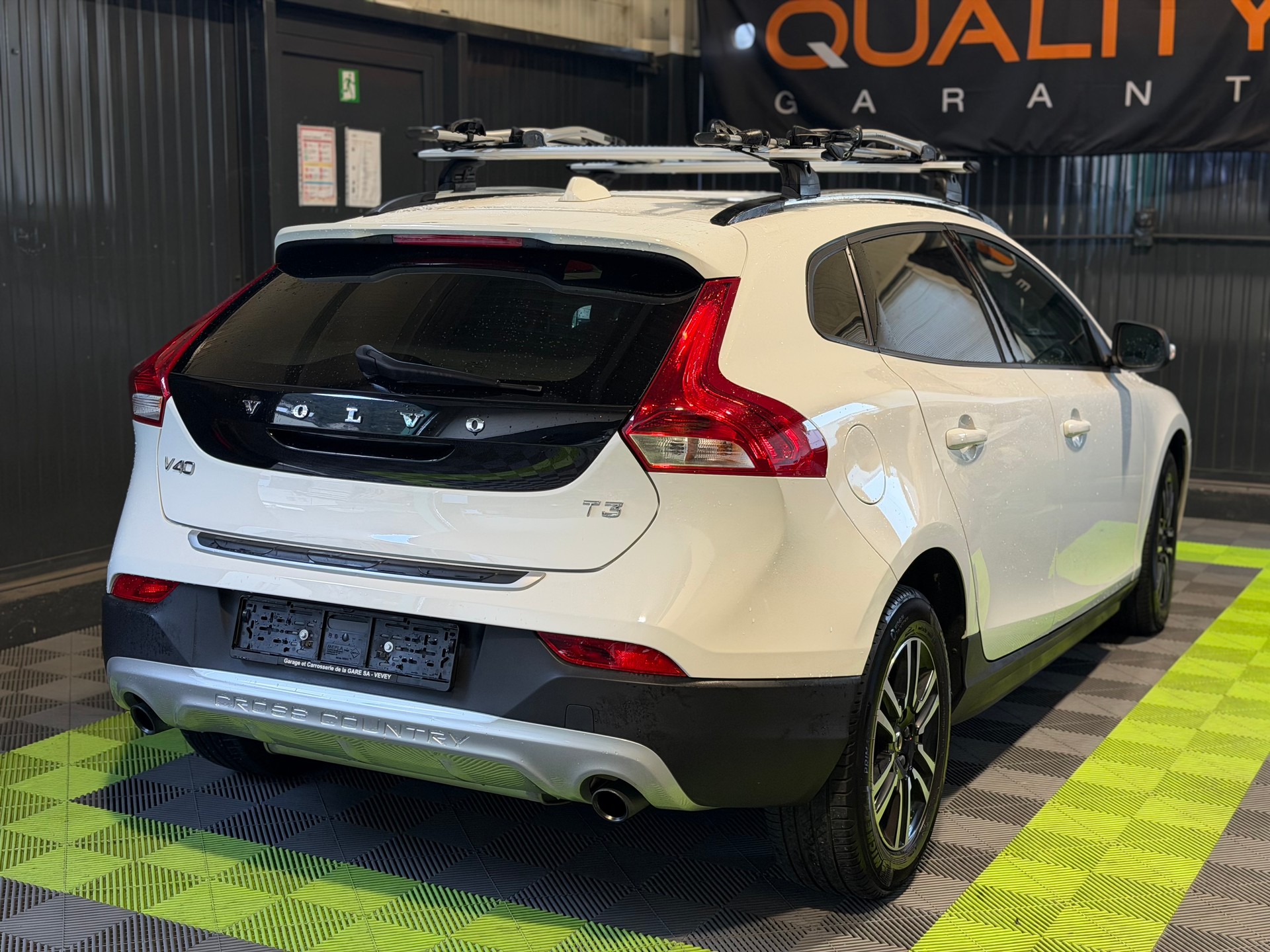 VOLVO V40 Cross Country T3 Ocean Race-image-4