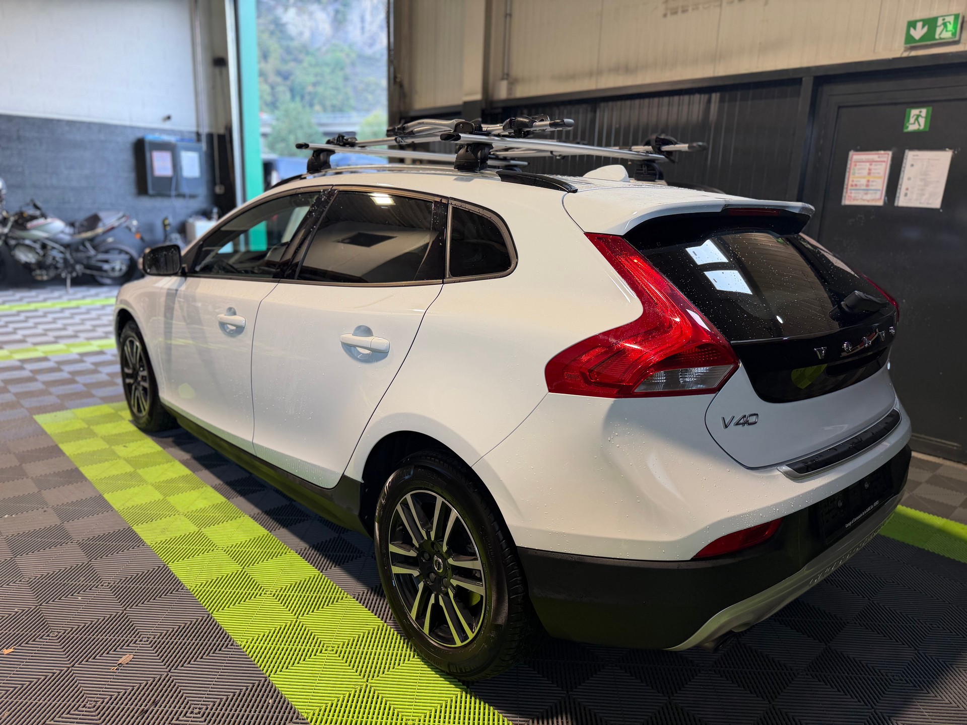 VOLVO V40 Cross Country T3 Ocean Race-image-7