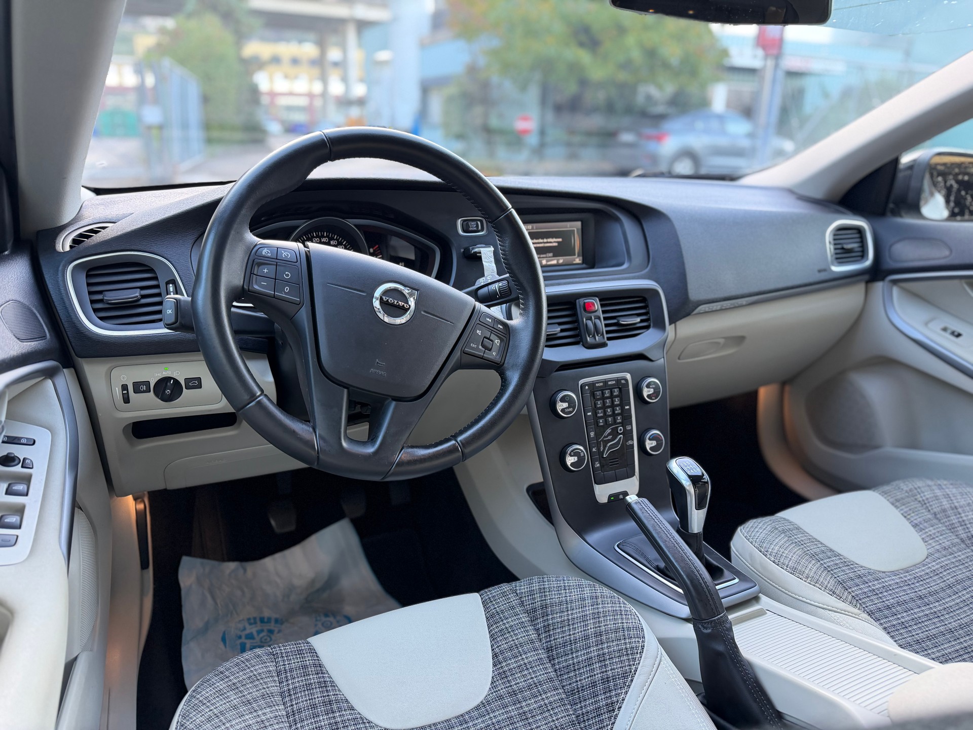 VOLVO V40 Cross Country T3 Ocean Race-image-11