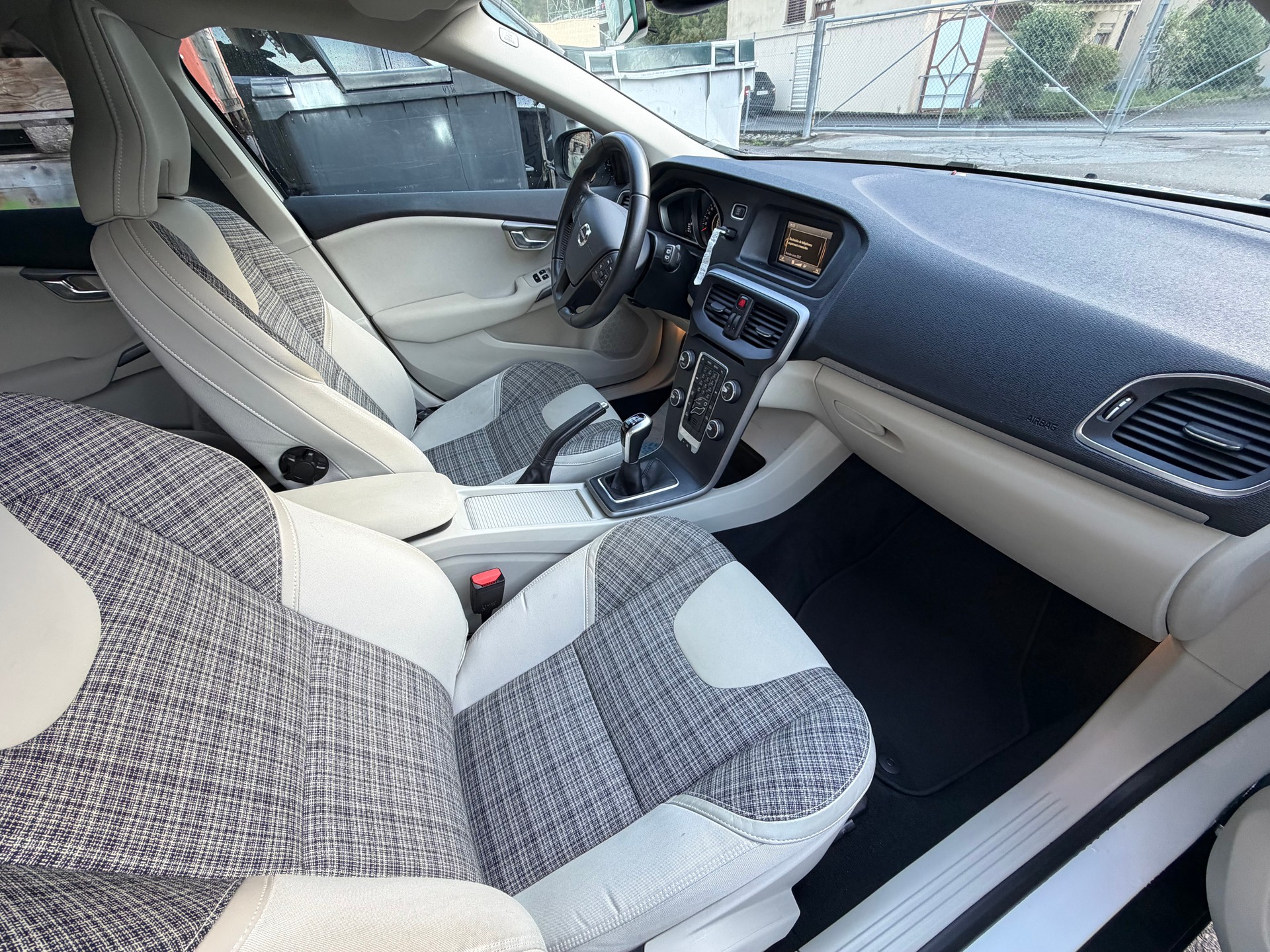 VOLVO V40 Cross Country T3 Ocean Race-image-10