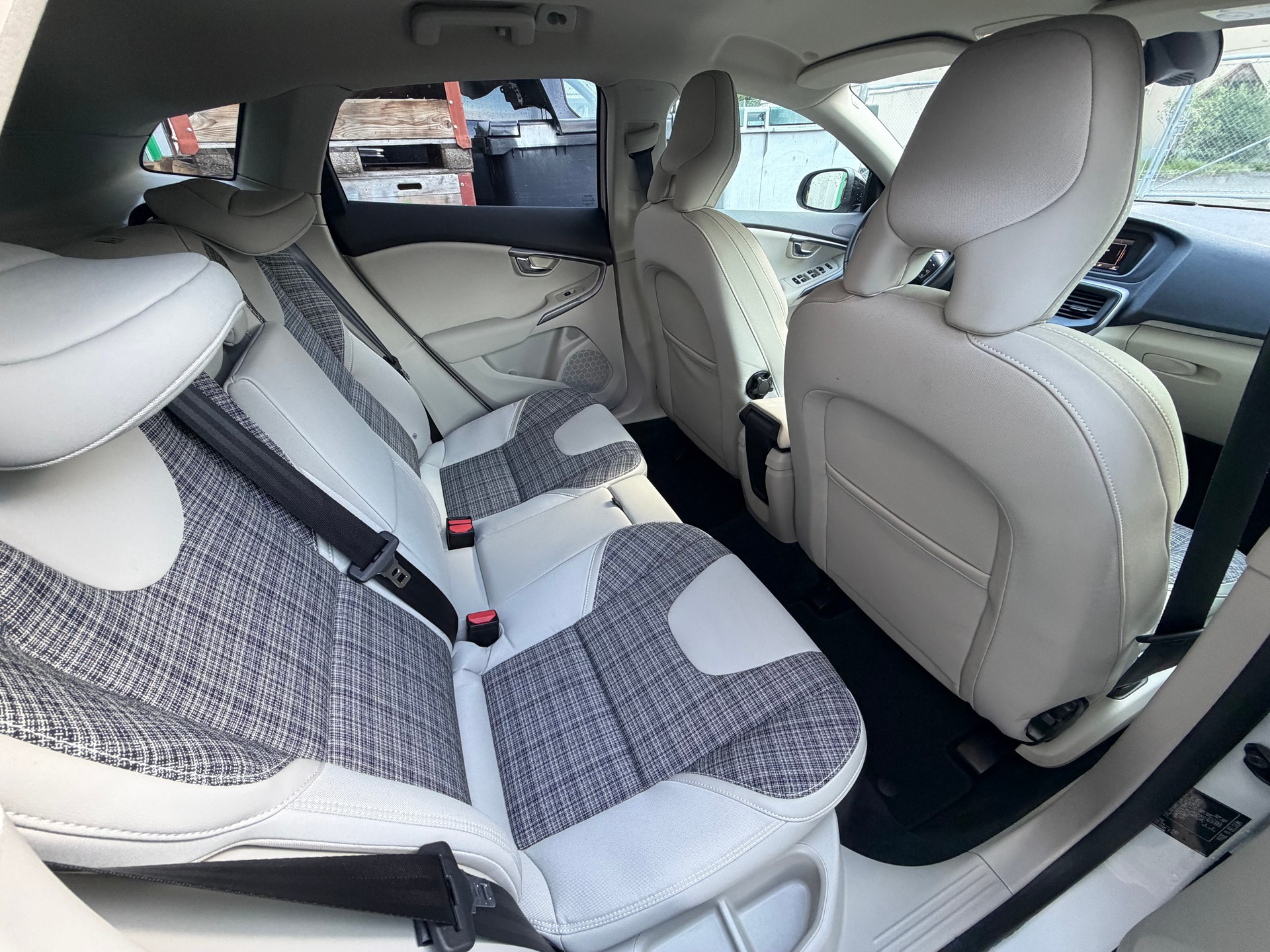 VOLVO V40 Cross Country T3 Ocean Race-image-9