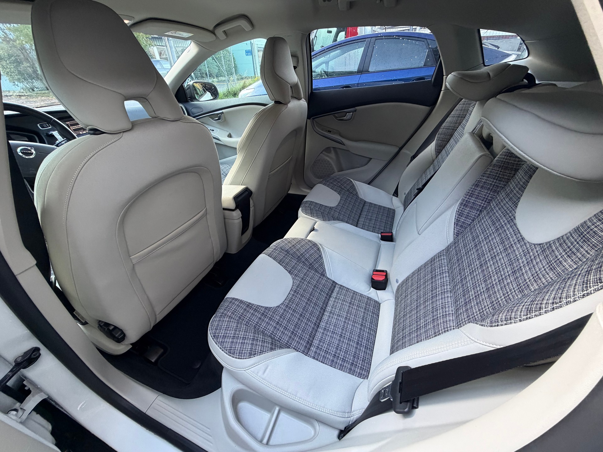 VOLVO V40 Cross Country T3 Ocean Race-image-8
