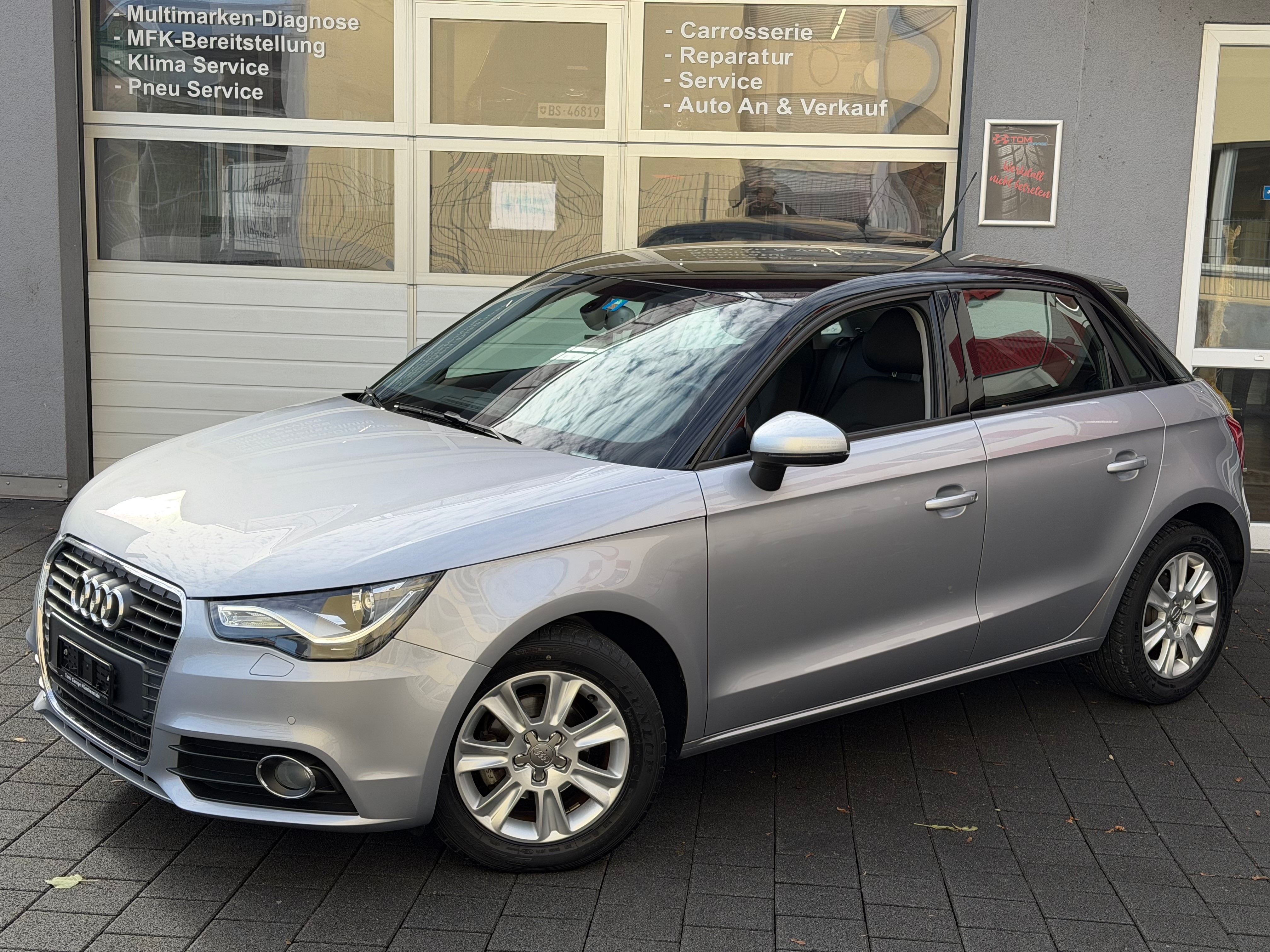 Car photo