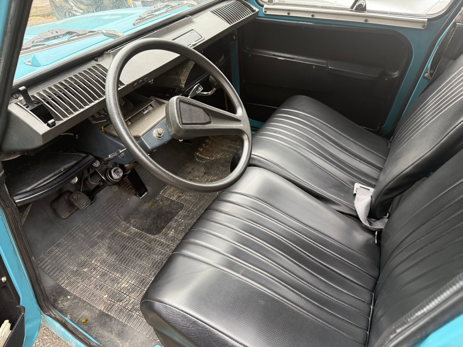 CITROEN dyane 4-image-0