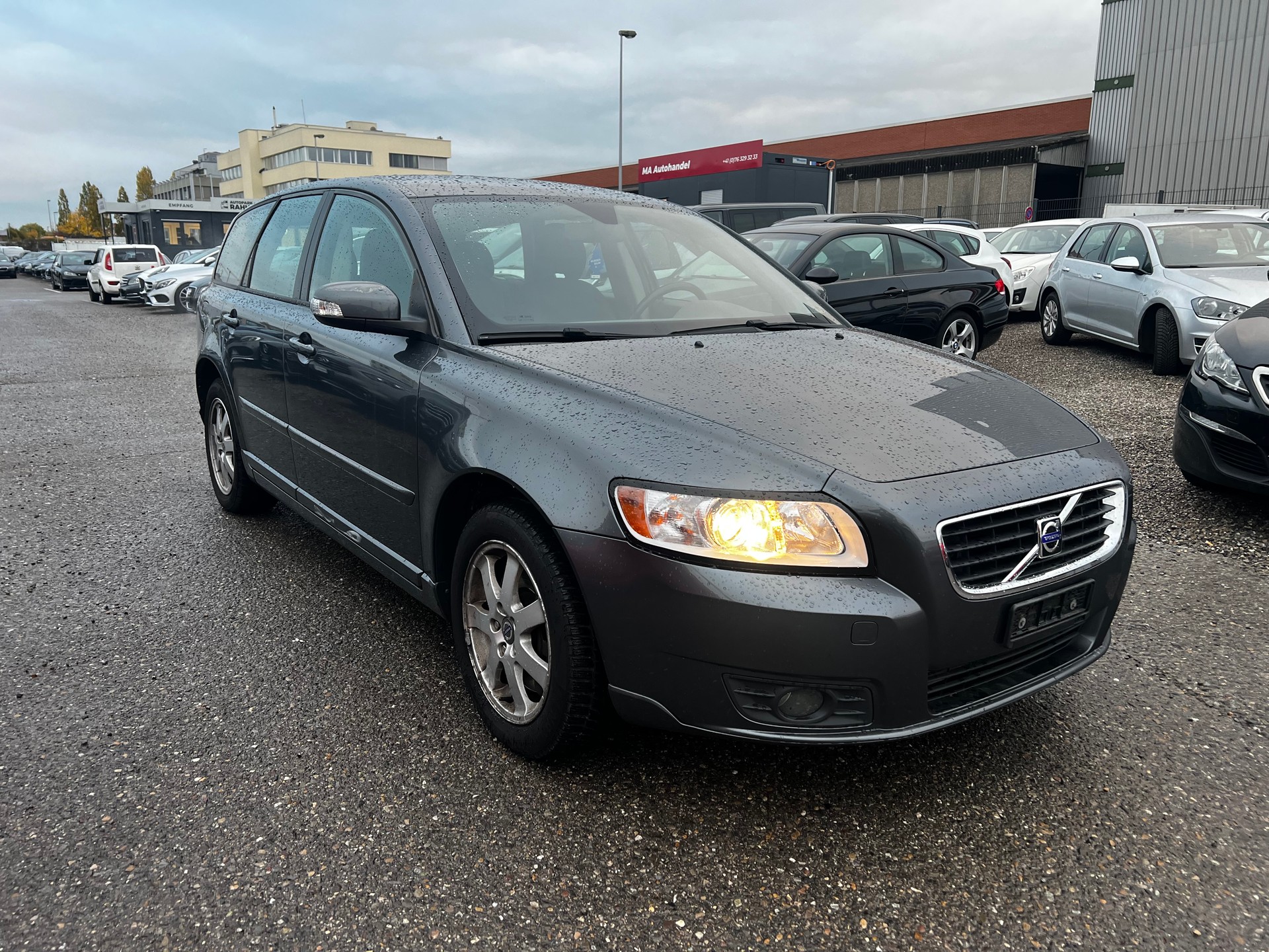 VOLVO V50 T5 AWD Kinetic Geartronic-image-2