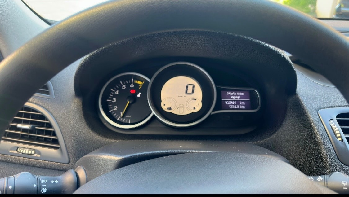 RENAULT Mégane 1.4 16V Turbo Expression-image-9