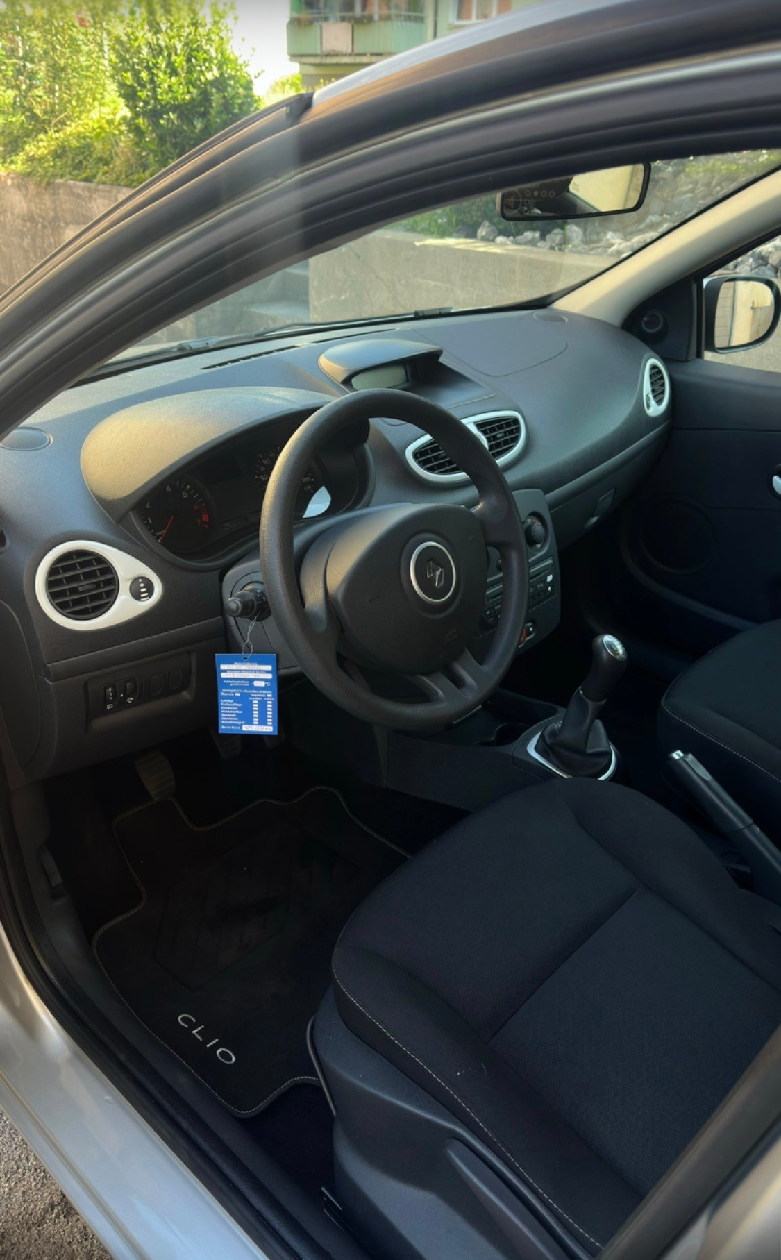 RENAULT Mégane 1.4 16V Turbo Expression-image-10