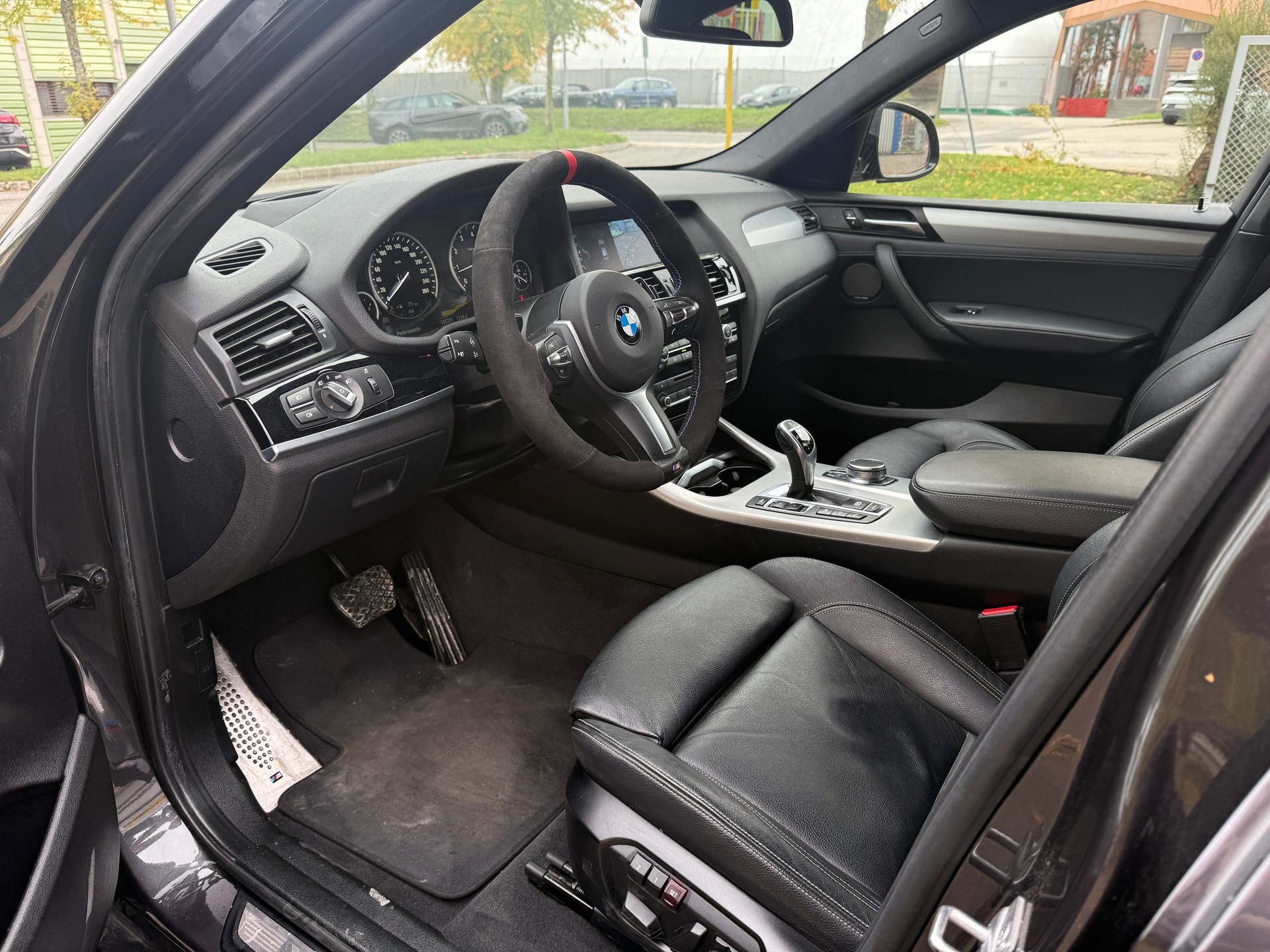 BMW X4 M 40i Steptronic-image-11