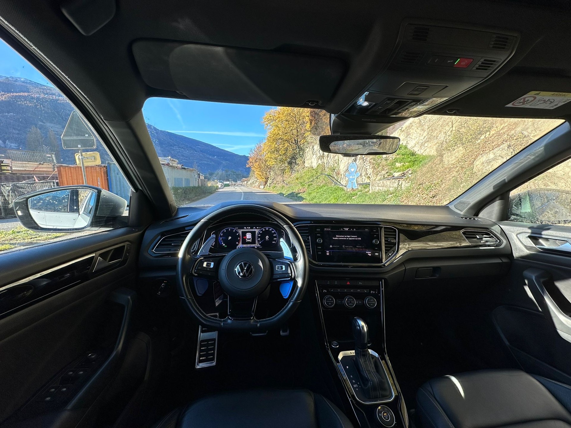VW T-Roc 2.0 TSI R DSG 4Motion-image-9