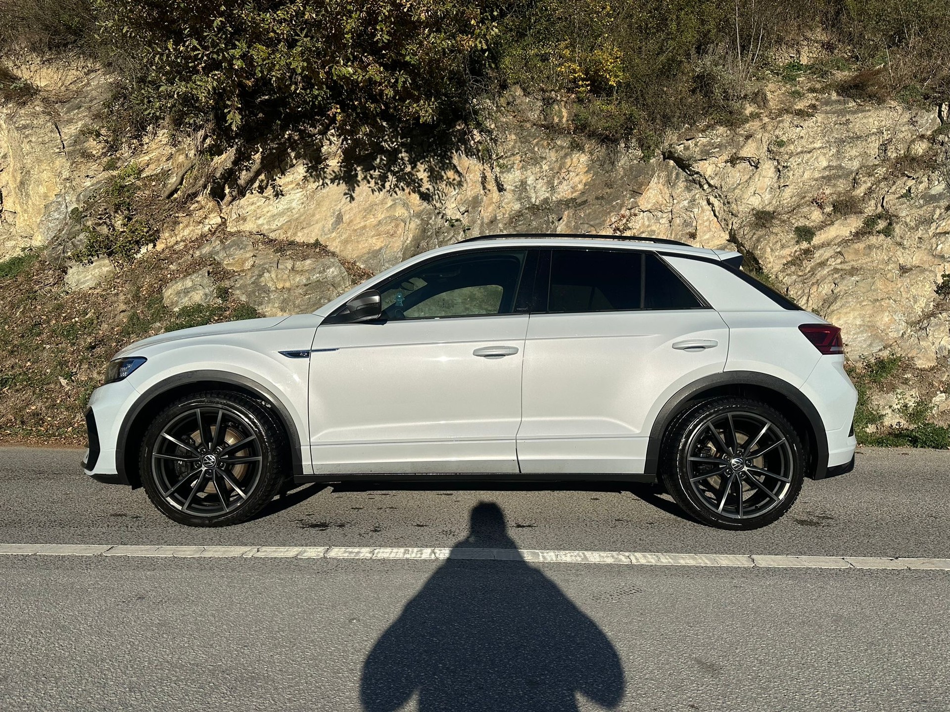 VW T-Roc 2.0 TSI R DSG 4Motion-image-10