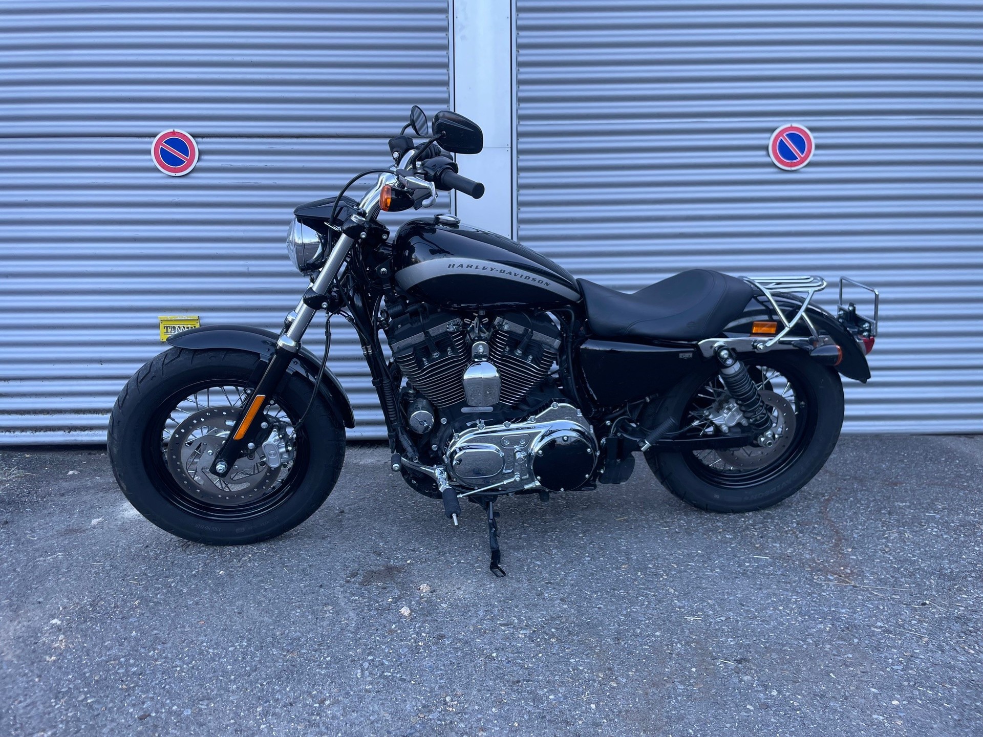 HARLEY-DAVIDSON XL 1200 C Sportster Custom ABS