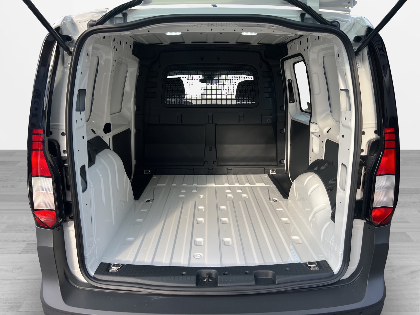 VW Caddy Cargo 1.5 TSI Entry-image-13