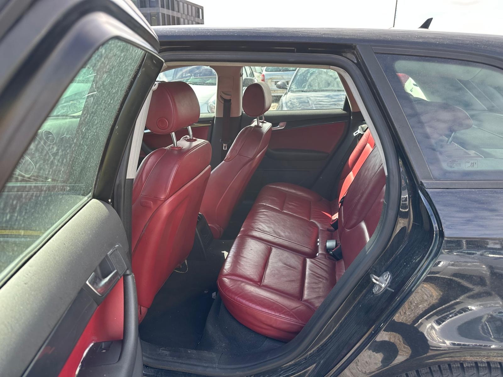 AUDI A3 Sportback 2.0 Turbo FSI Ambiente quattro-image-7