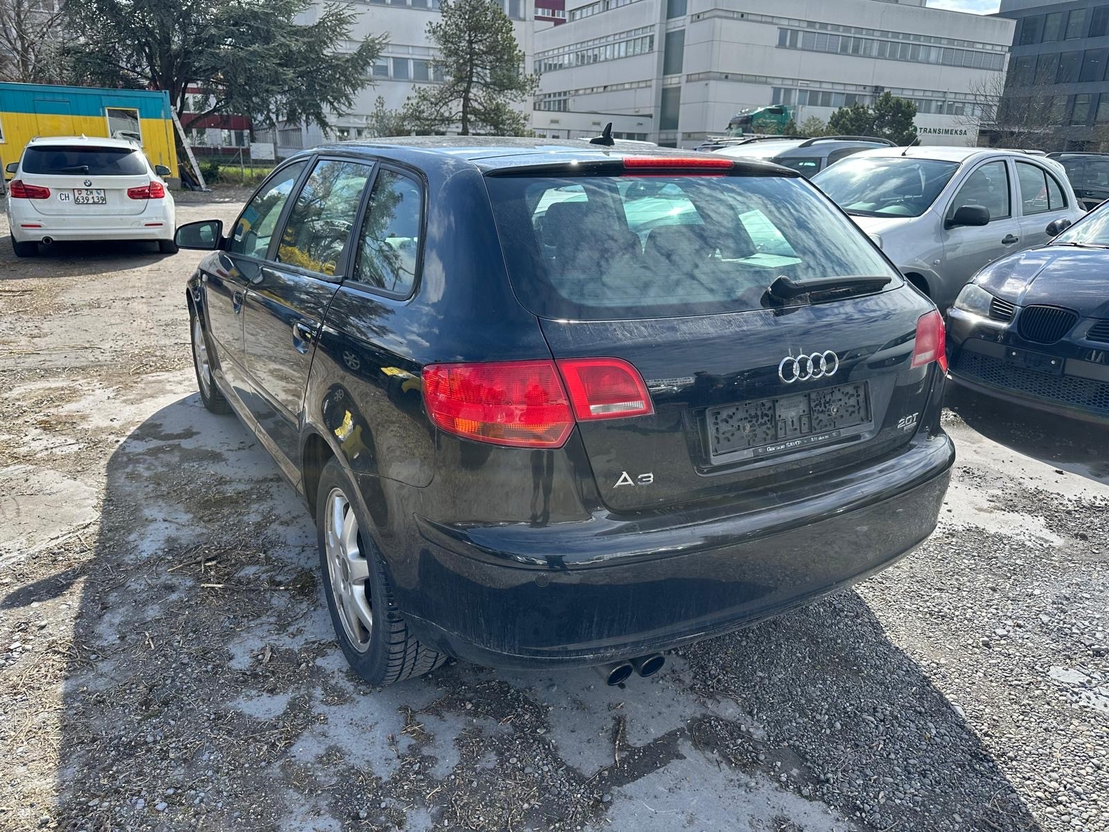 AUDI A3 Sportback 2.0 Turbo FSI Ambiente quattro-image-6