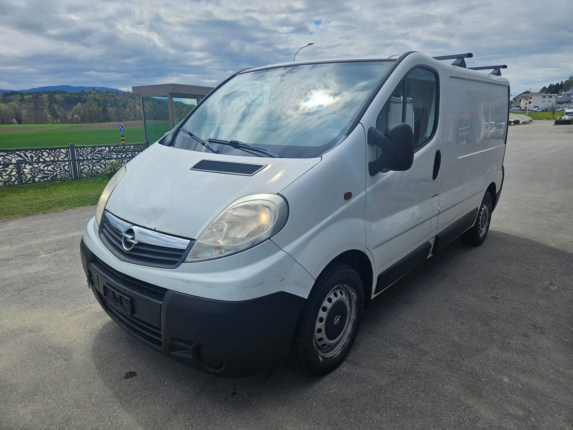 OPEL Vivaro 2.0 CDTI 2.7t L1H1-image-0