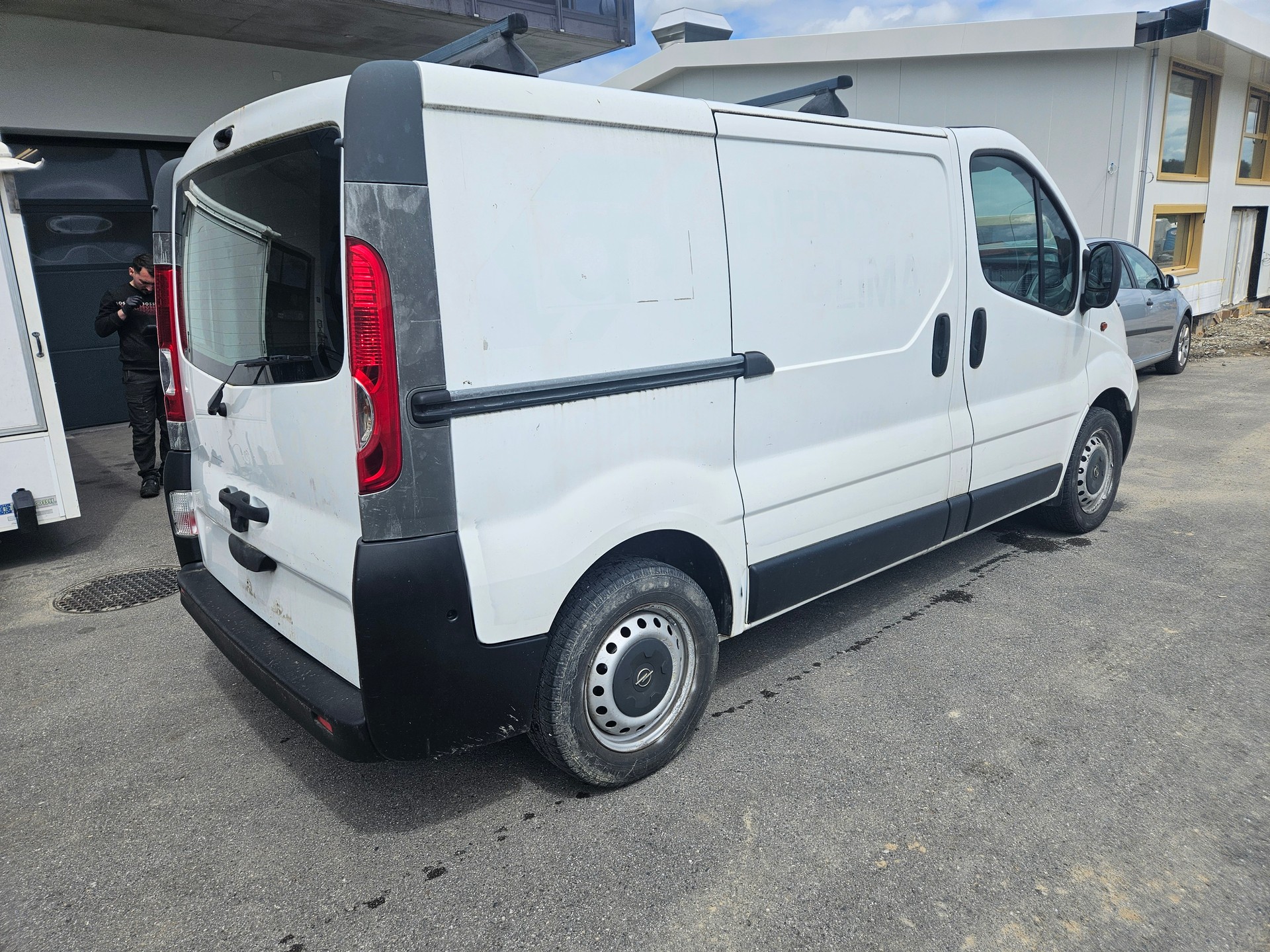 OPEL Vivaro 2.0 CDTI 2.7t L1H1-image-3
