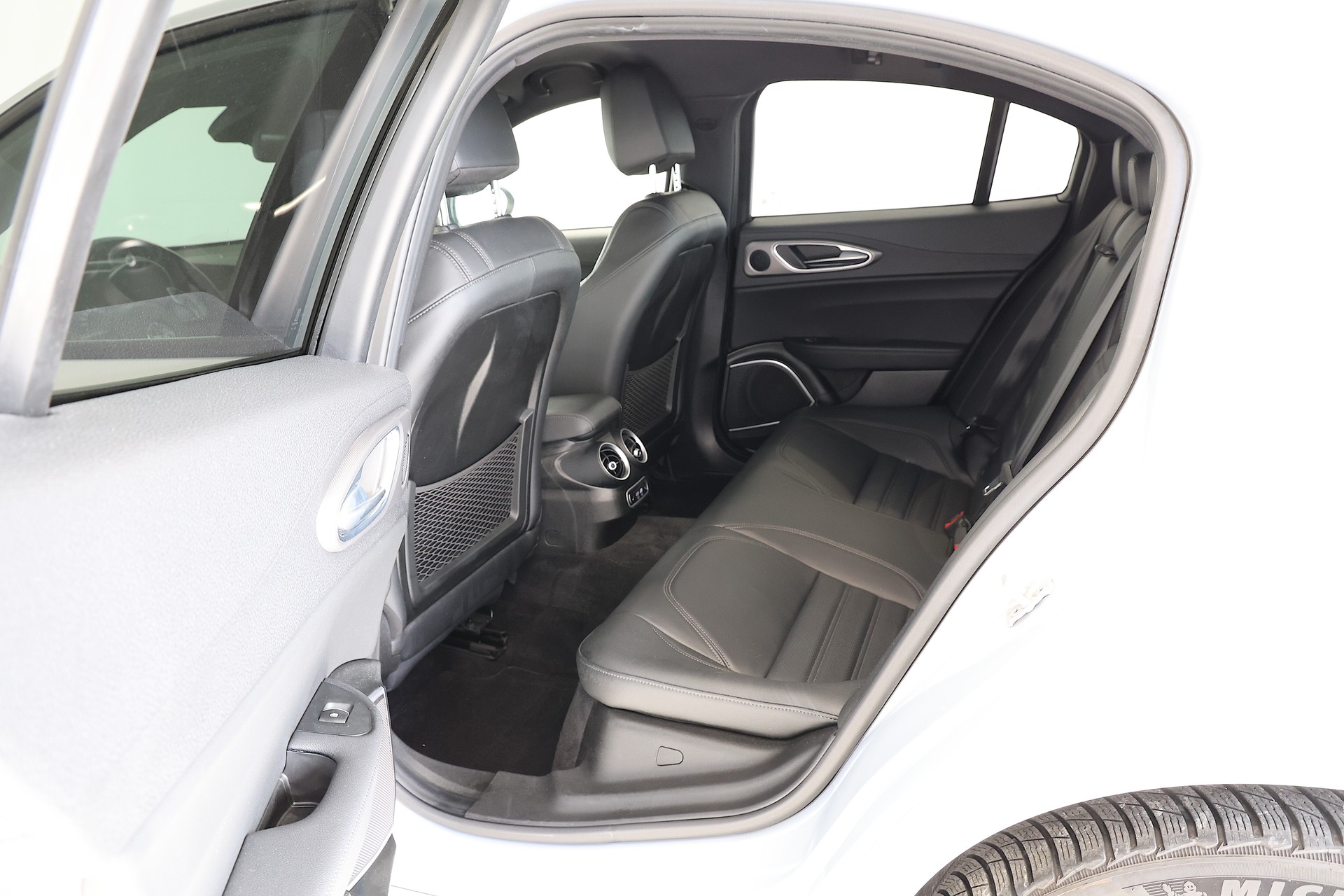 ALFA ROMEO Giulia 2.0 Veloce Q4 Automatic-image-14
