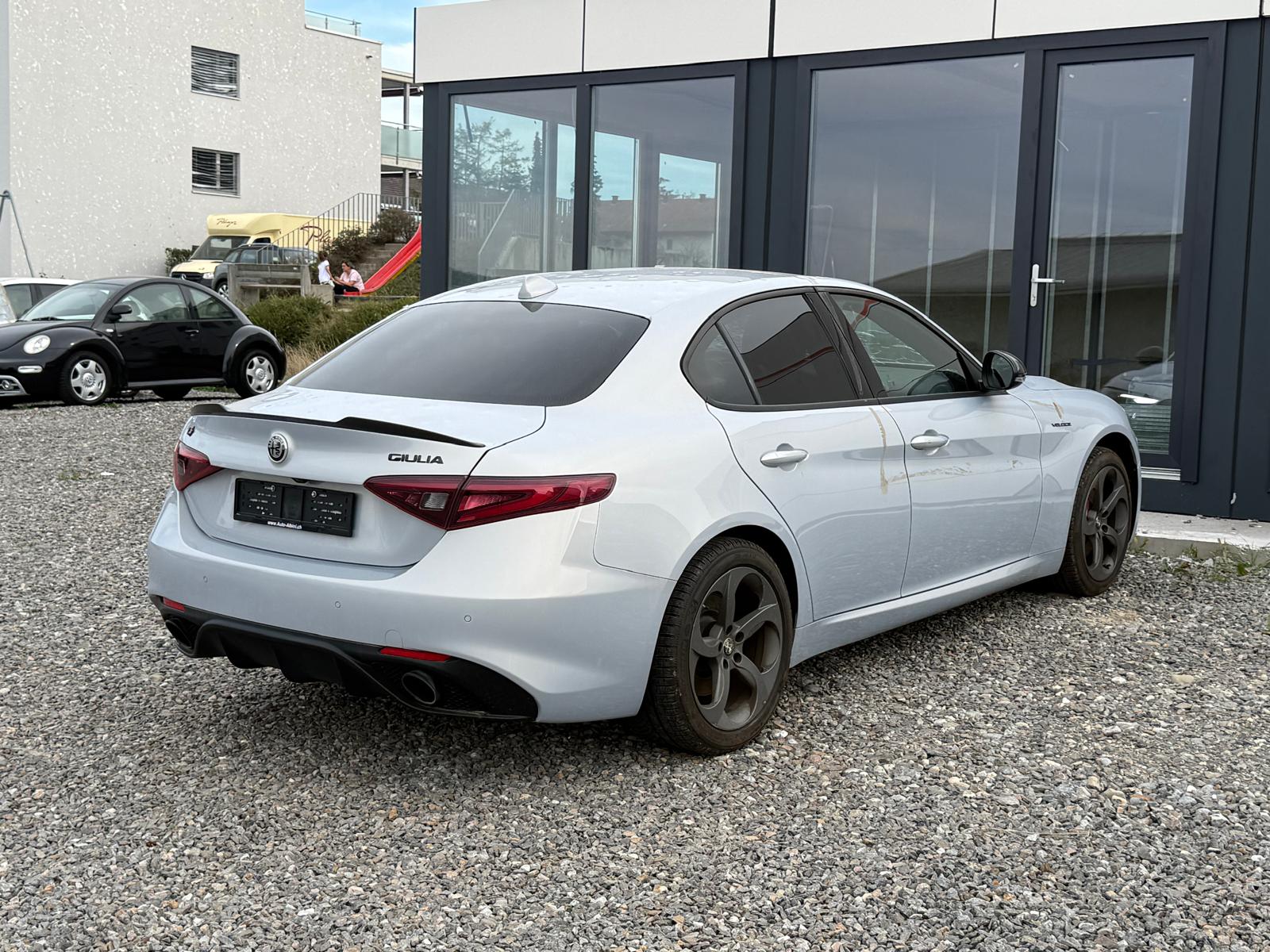 ALFA ROMEO Giulia 2.0 Veloce Q4 Automatic *HAGELSCHADEN* **Jetzt nur noch CHF 16'900.- statt CHF 23'900.-**-image-7