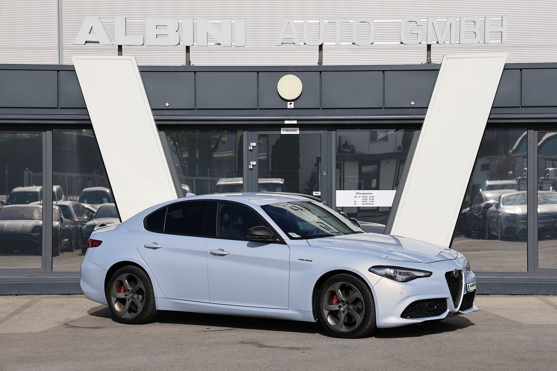 ALFA ROMEO Giulia 2.0 Veloce Q4 Automatic-image-1