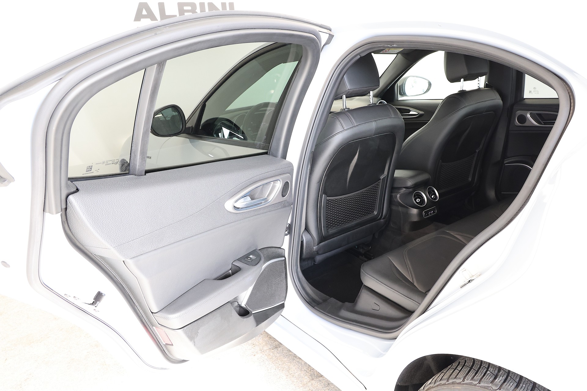ALFA ROMEO Giulia 2.0 Veloce Q4 Automatic-image-13