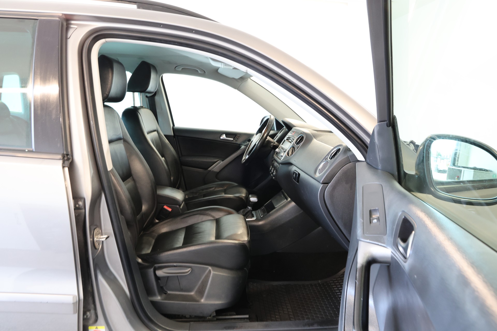 VW Tiguan 2.0 TSI Track&Field Tiptronic-image-12