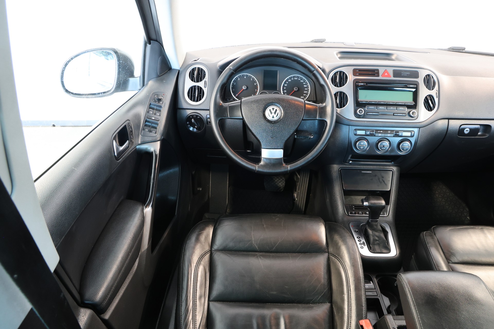 VW Tiguan 2.0 TSI Track&Field Tiptronic-image-9